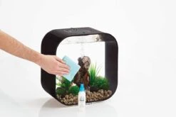 BiOrb Polish & Cloth For Cleaning Acrylic Aquatics Cleaning Supplies - 3.4 Oz - 100 Ml